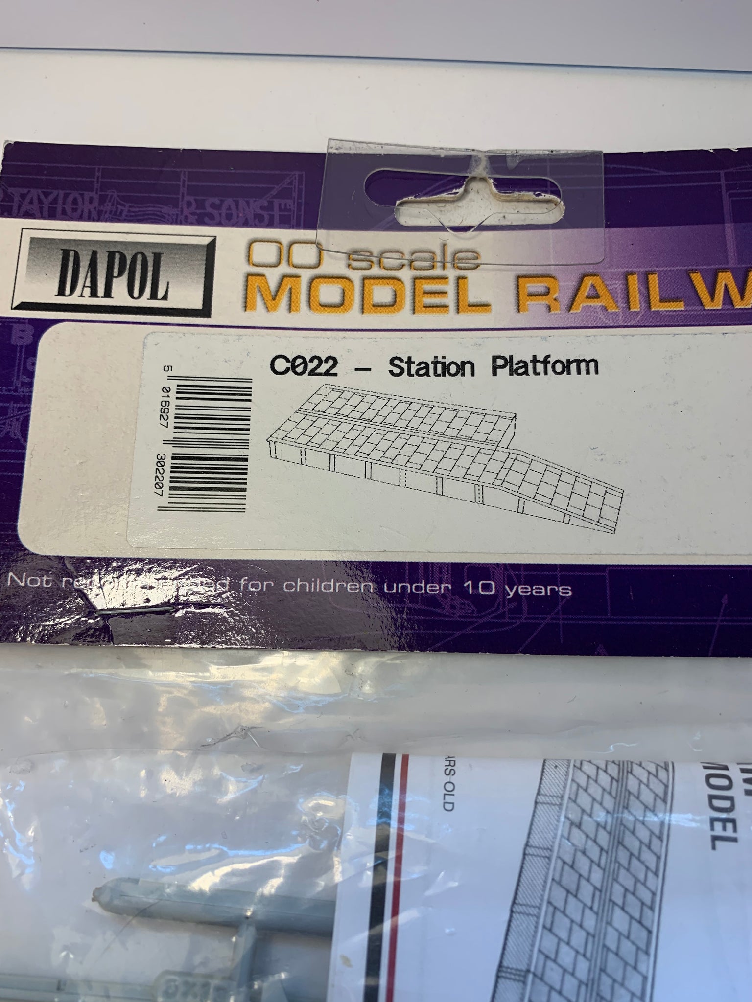 DAPOL/KITMASTER PLASTIC KITS OO SCALE