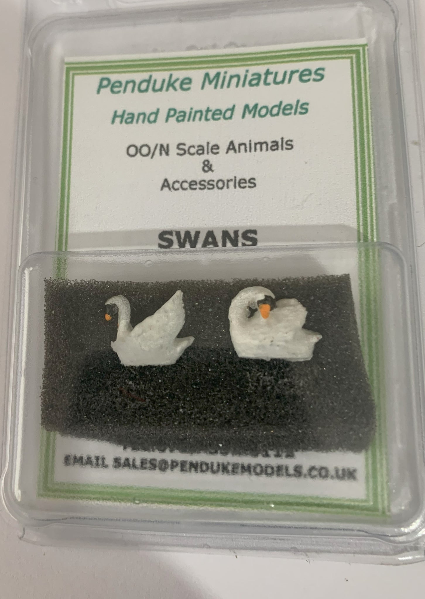 White Swans 00  scale