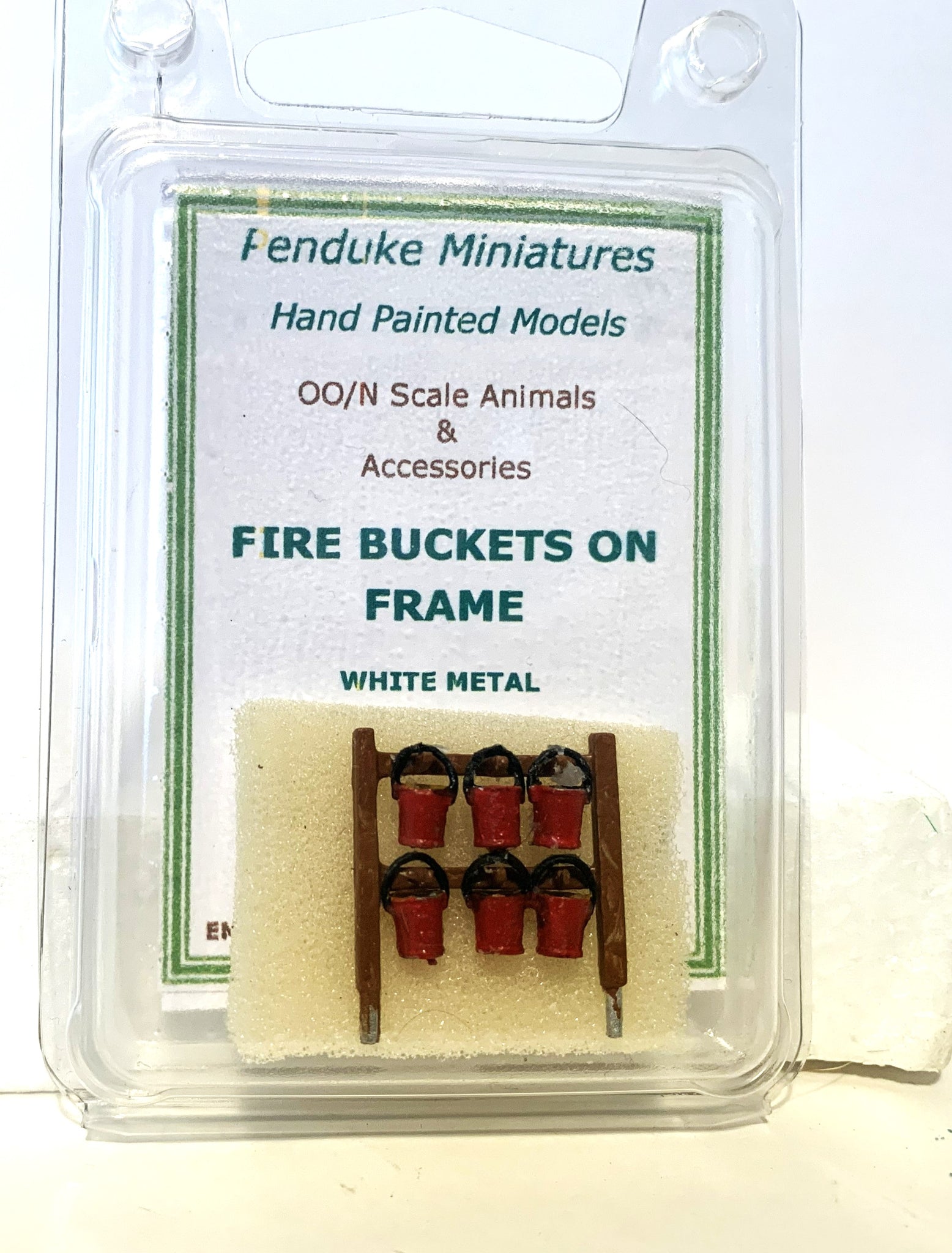 FIRE BUCKETS ON FRAME 00 SCALE