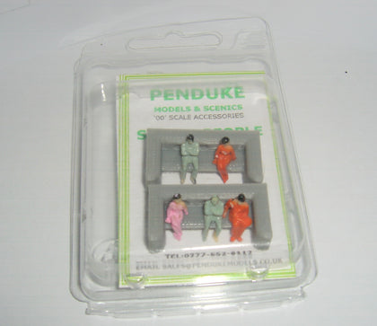 PEOPLE SITTING ON BENCH X 2 - HO/OO SCALE