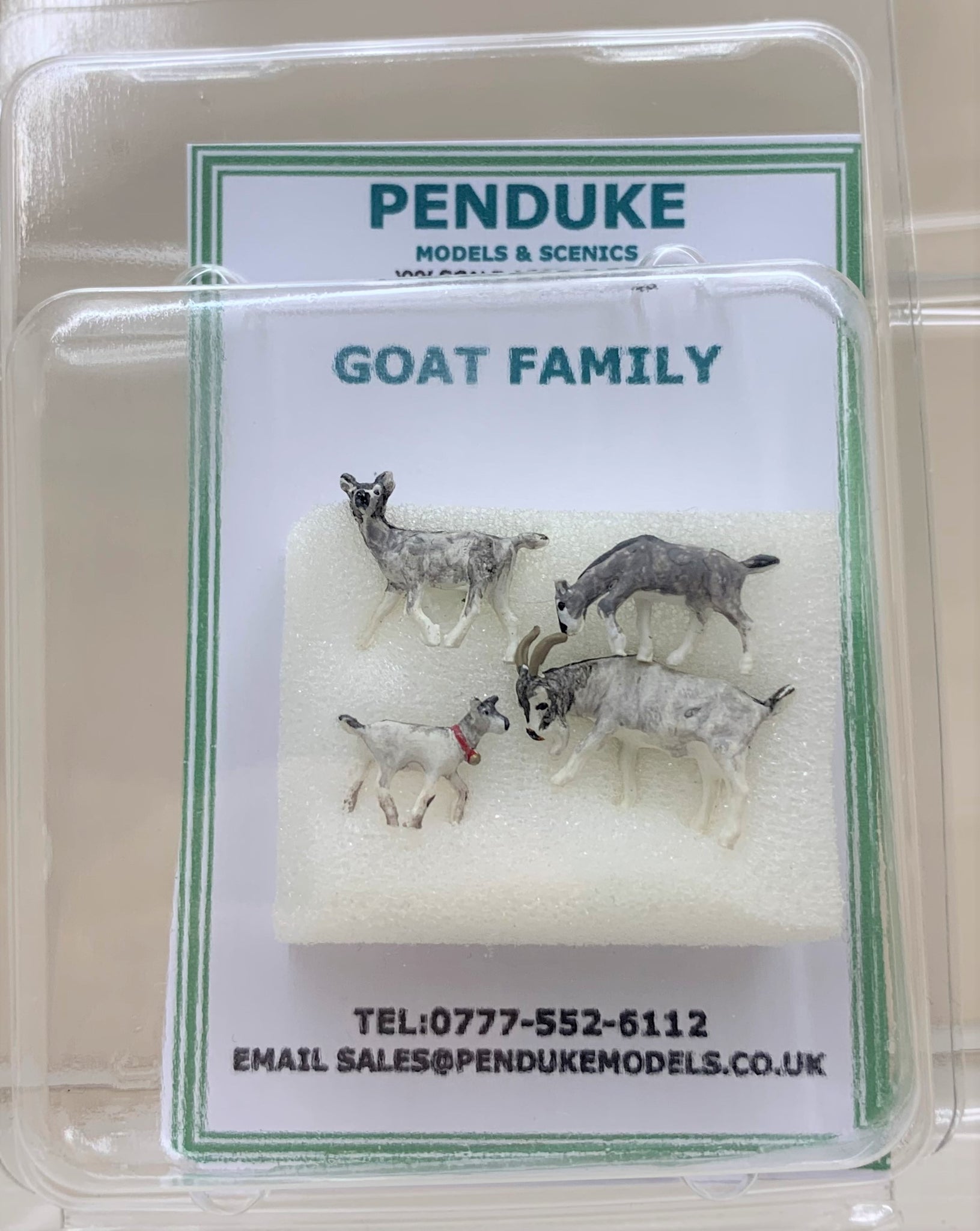 GOAT FAMILY '00' SCALE