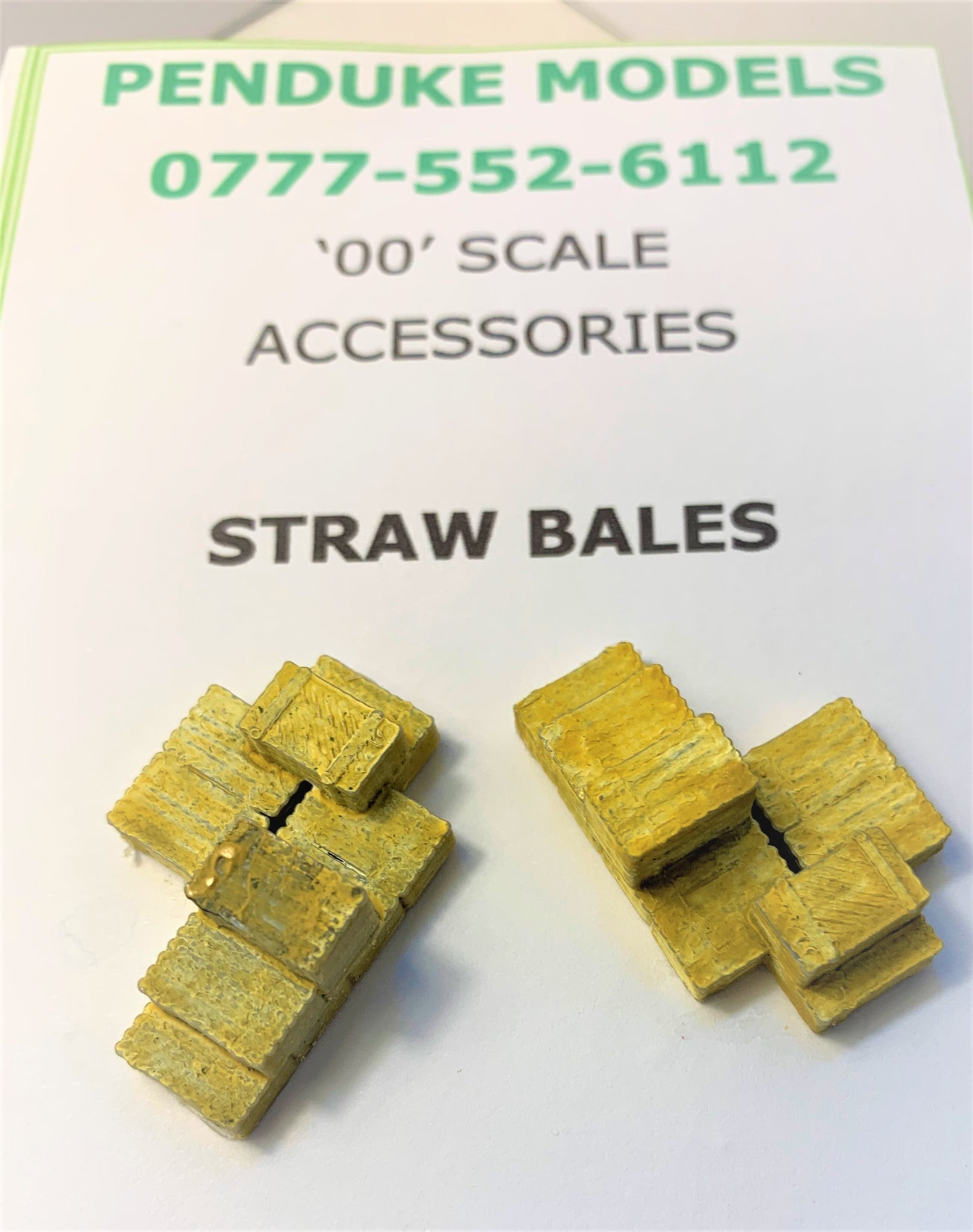 STRAW BALE STACKS X 2 OO GAUGE