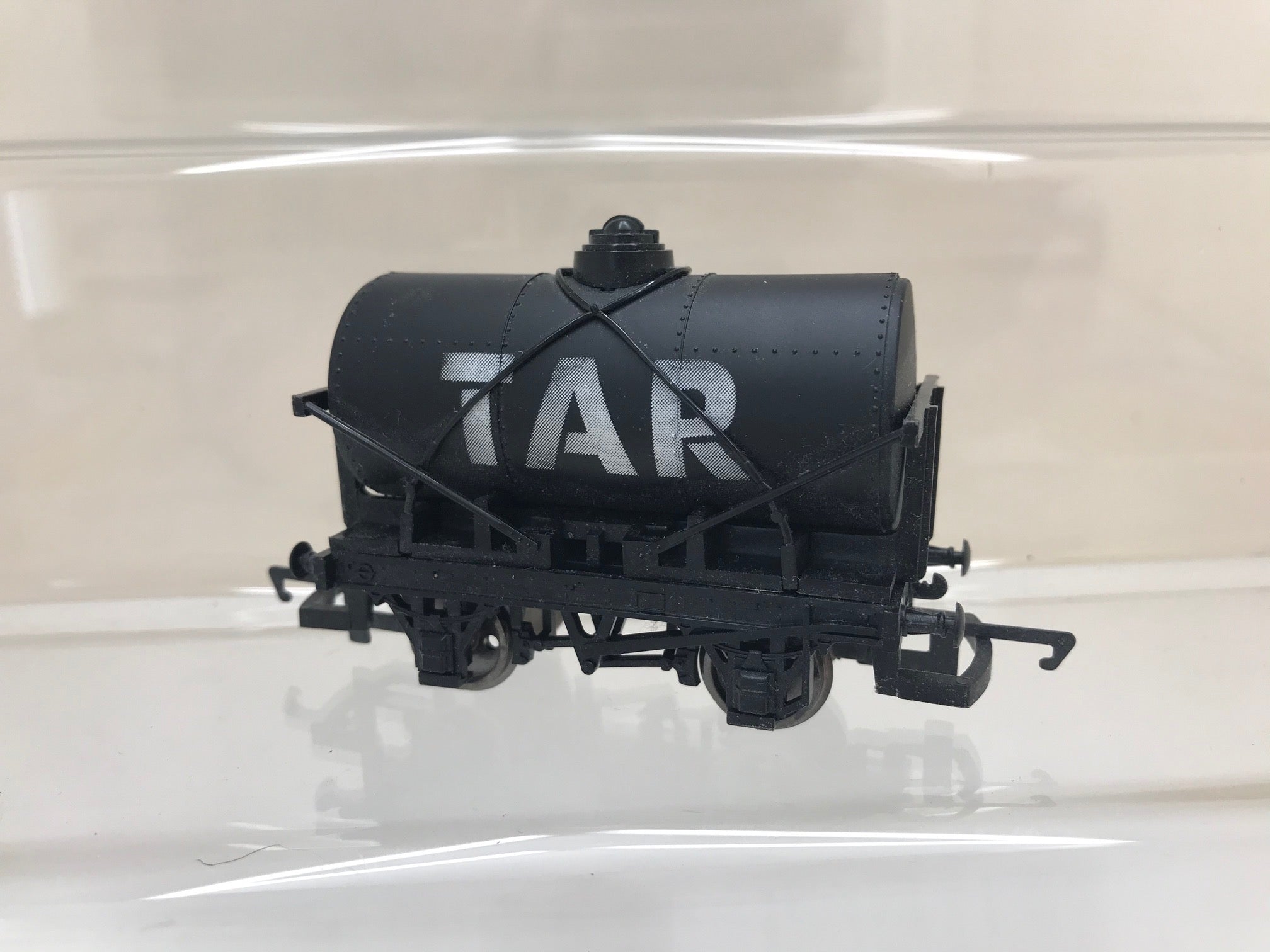 HORNBY THOMAS TANK WAGON  TAR WAGON OO SCALE