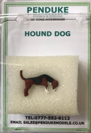 HOUND DOG FEEDING OO SCALE