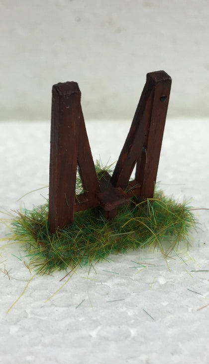 FENCE STILE 2 WHITE METAL 'OO' GAUGE TYPE 2