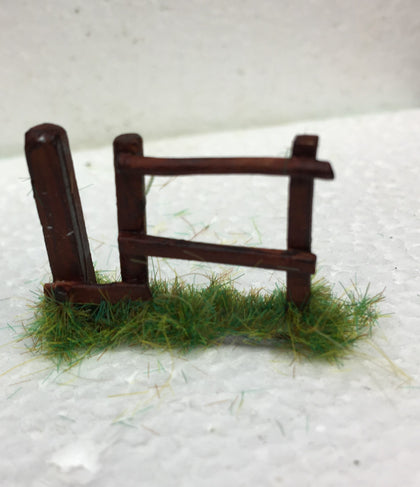 FENCE STILE 1 WHITE METAL 'OO' GAUGE