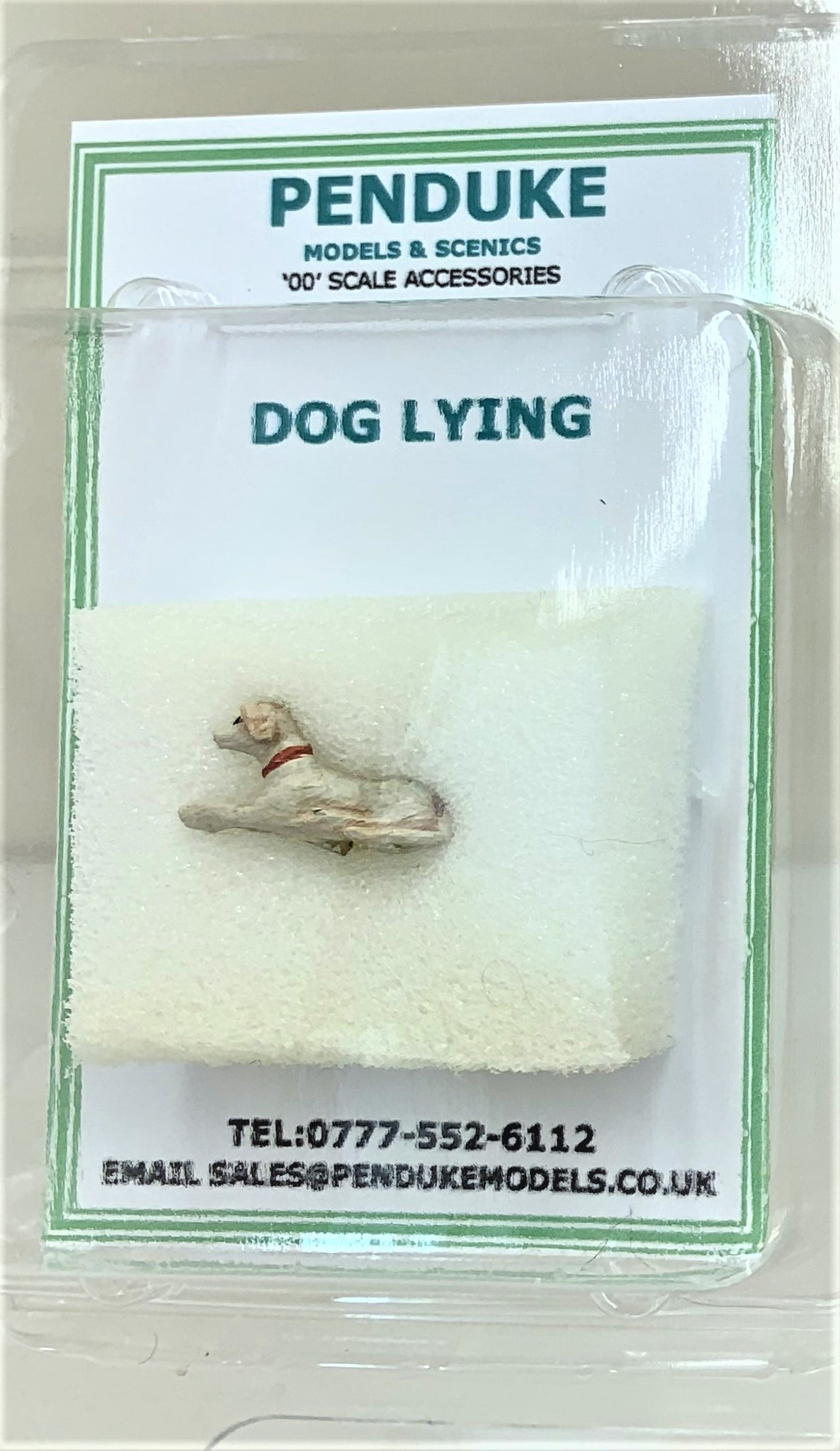 DOG/HOUND Lying'00' SCALE